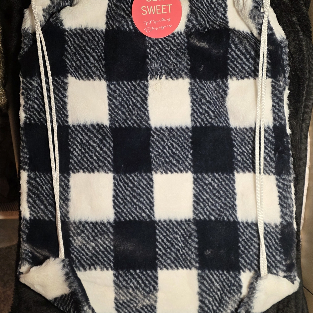 Minky Sew Sweet Drawstring Plaid Bag